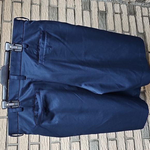 Izod Mens Shorts Sz 34 Navy - Picture 4 of 9